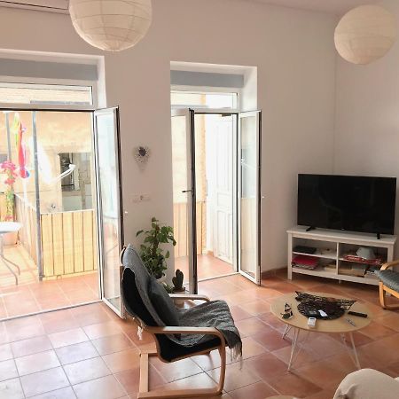 Ferienwohnung Im Zentrum Alicante Bagian luar foto