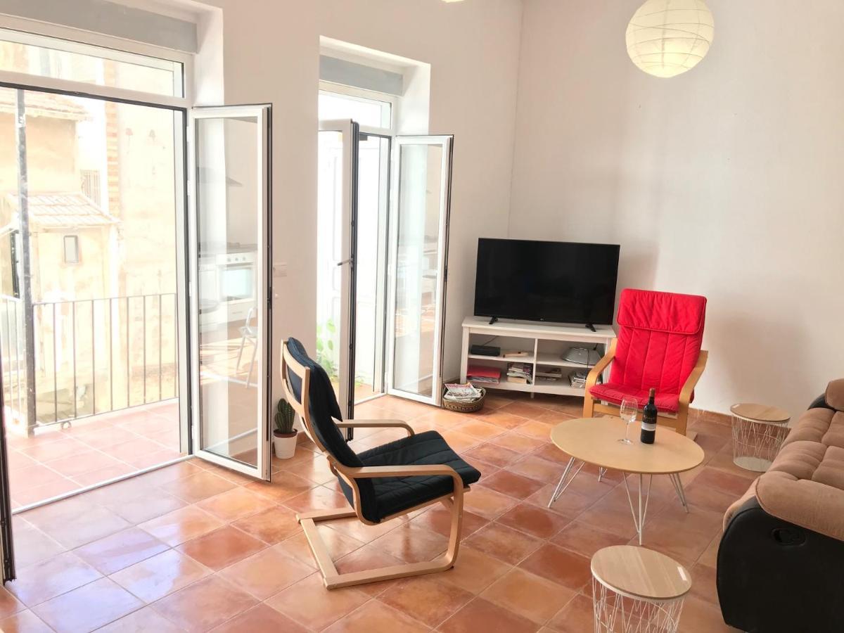 Ferienwohnung Im Zentrum Alicante Bagian luar foto