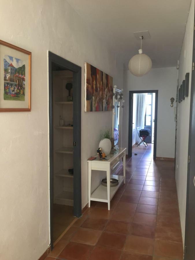 Ferienwohnung Im Zentrum Alicante Bagian luar foto